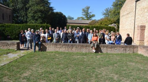 Il gruppo del Rotary Club Padova all’Abbazia di Pomposa durante la gita del 3 ottobre 2026